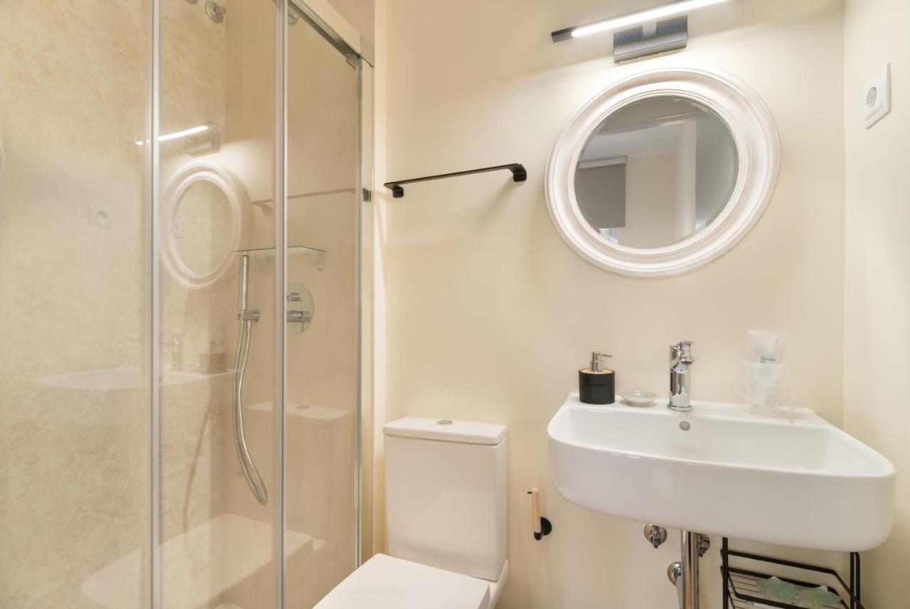 Hostal Evoke Madrid Luaran gambar
