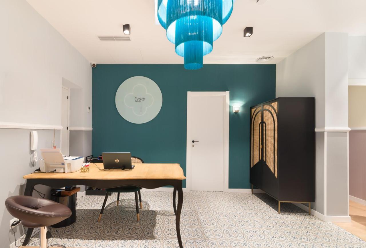 Hostal Evoke Madrid Luaran gambar