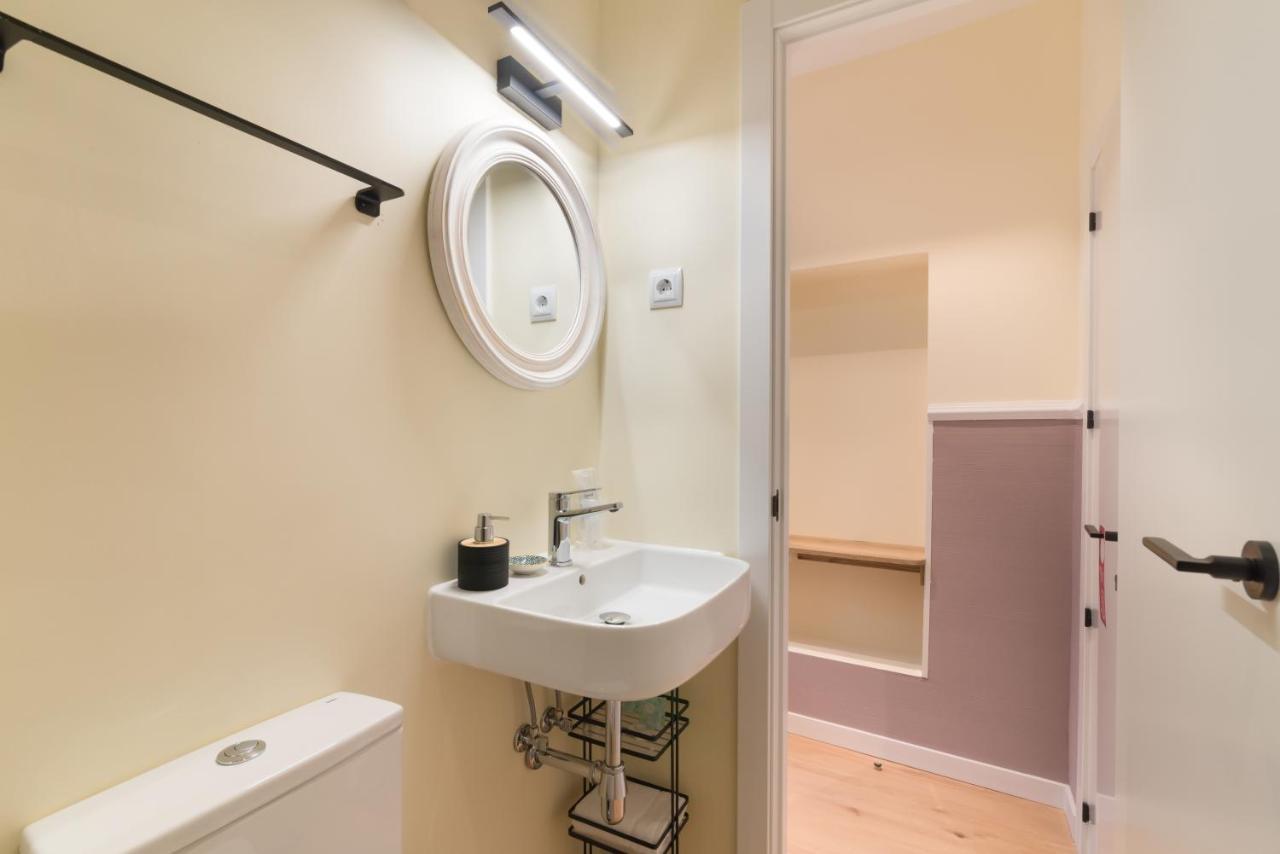 Hostal Evoke Madrid Luaran gambar