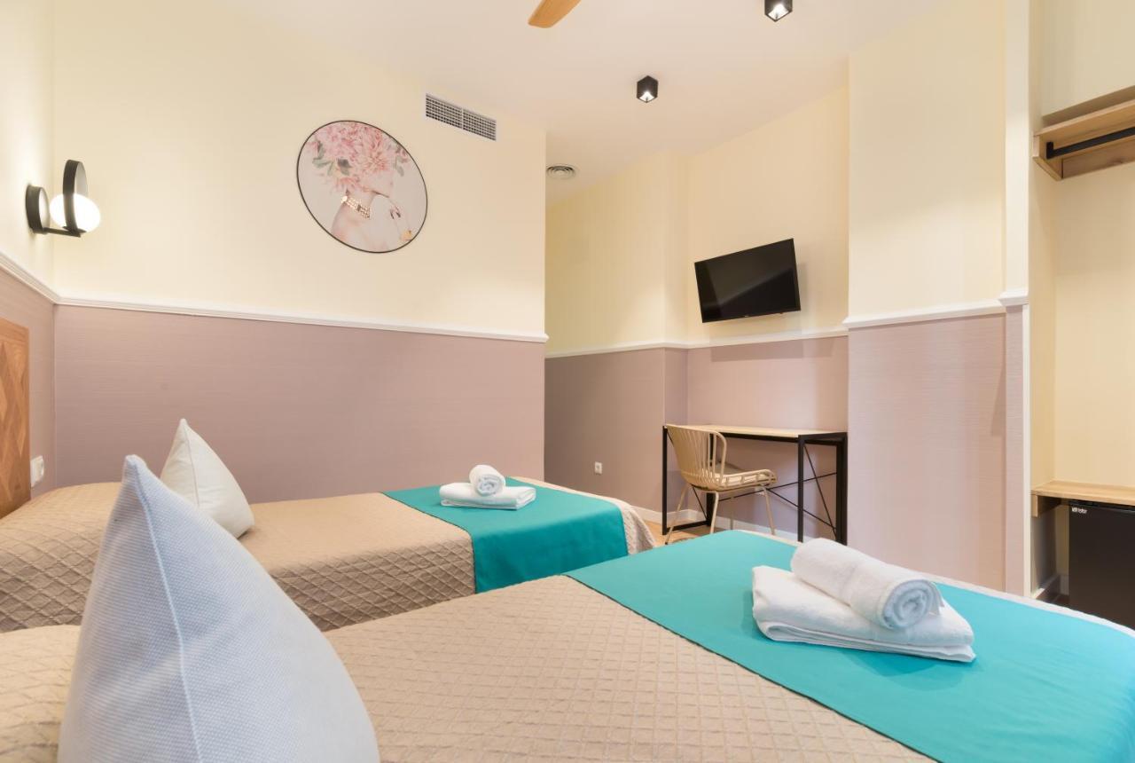 Hostal Evoke Madrid Luaran gambar