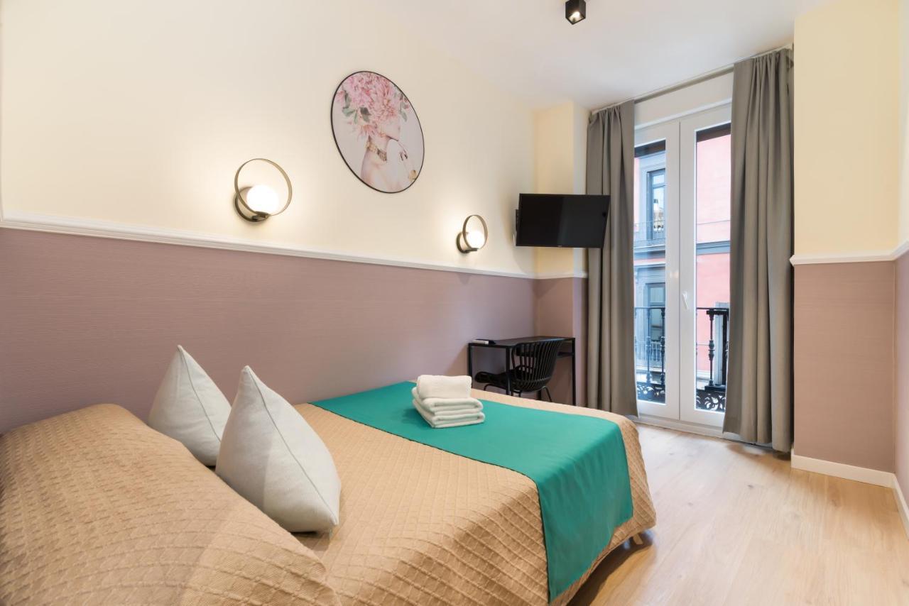 Hostal Evoke Madrid Luaran gambar