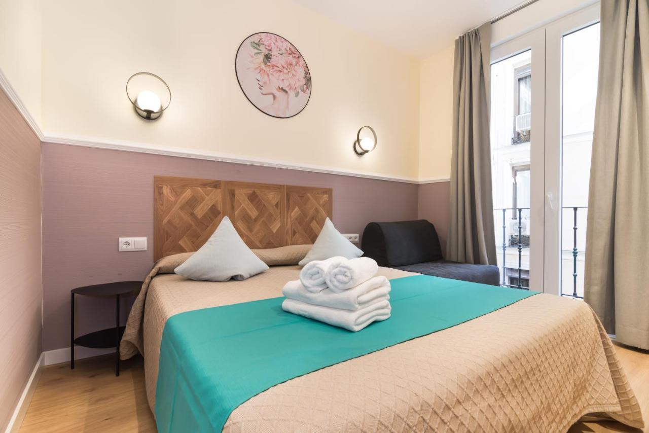 Hostal Evoke Madrid Luaran gambar