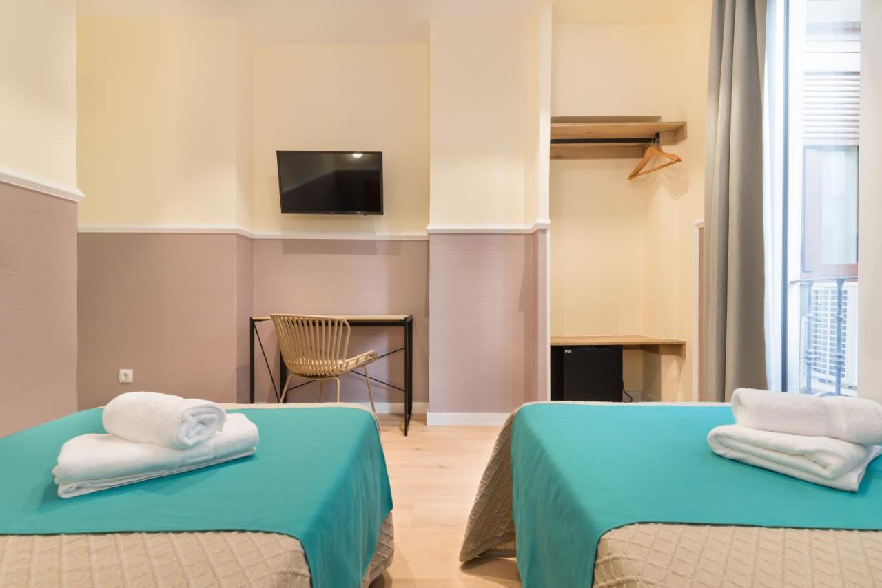 Hostal Evoke Madrid Luaran gambar