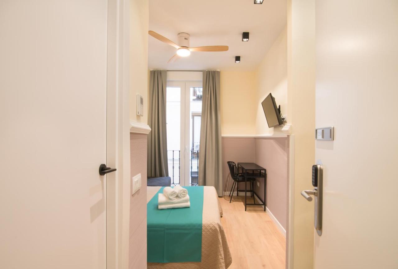 Hostal Evoke Madrid Luaran gambar