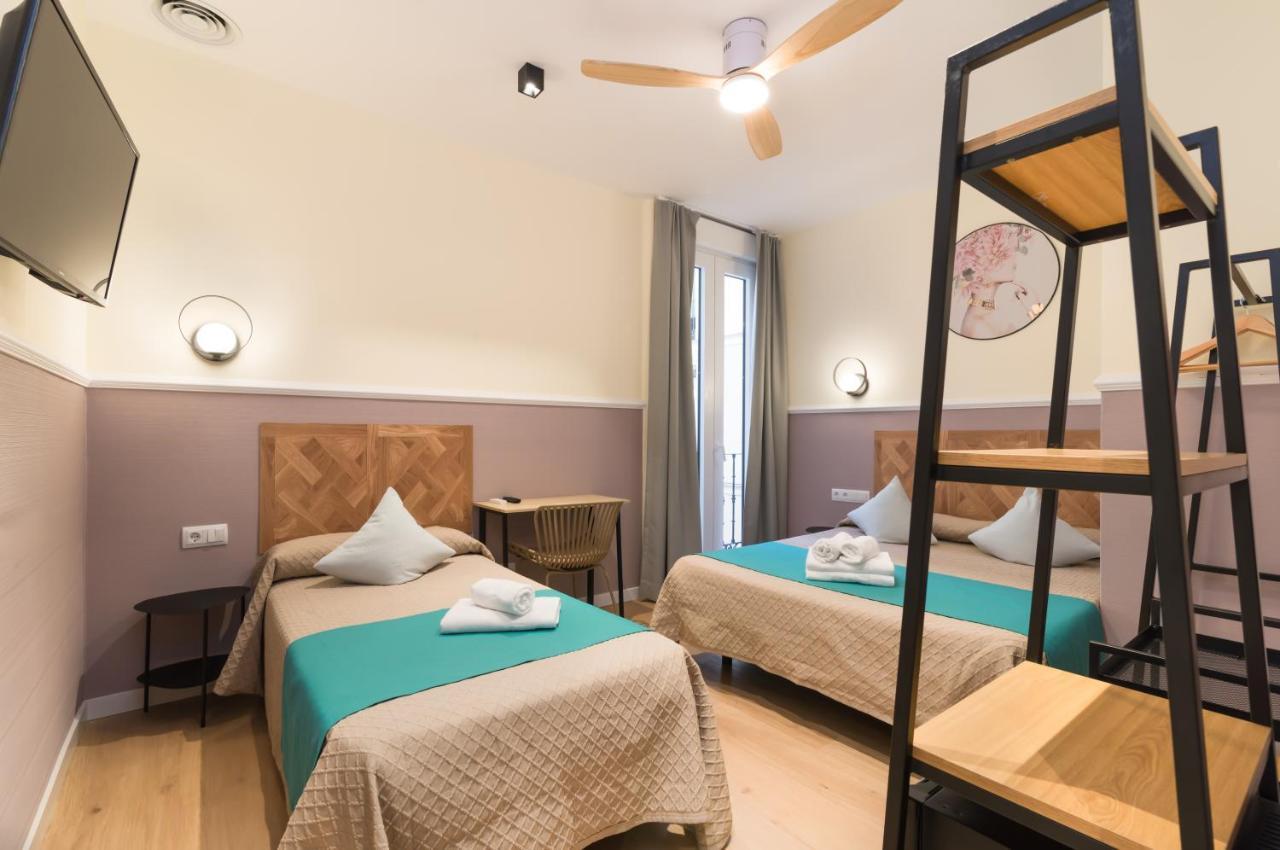 Hostal Evoke Madrid Luaran gambar