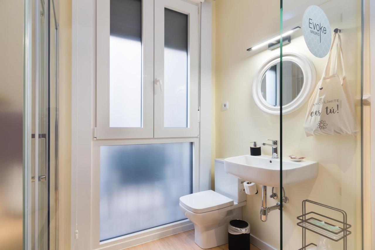 Hostal Evoke Madrid Luaran gambar