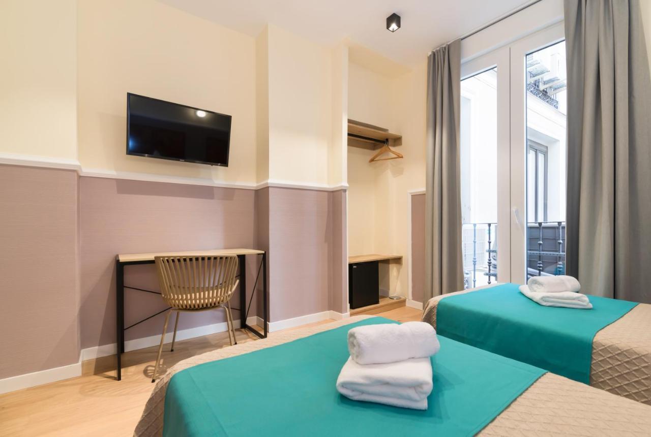 Hostal Evoke Madrid Luaran gambar