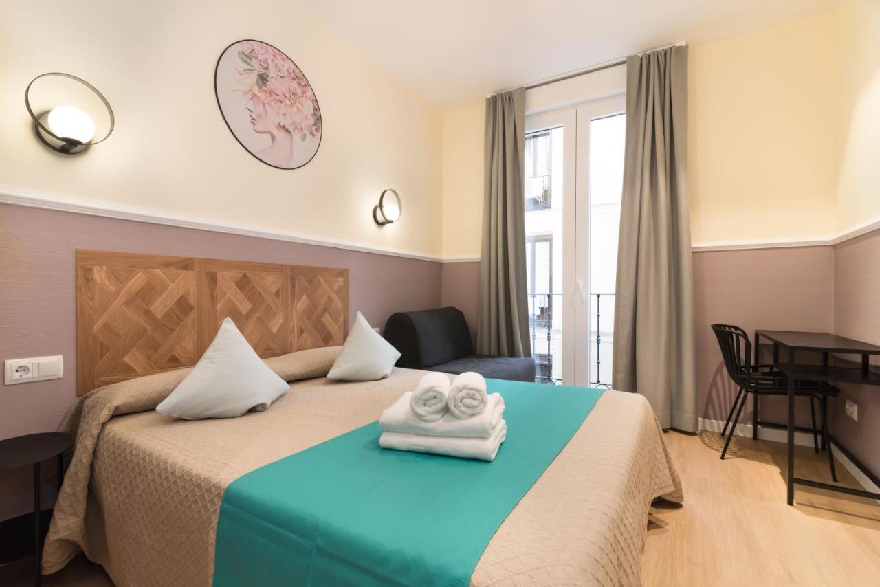 Hostal Evoke Madrid Luaran gambar
