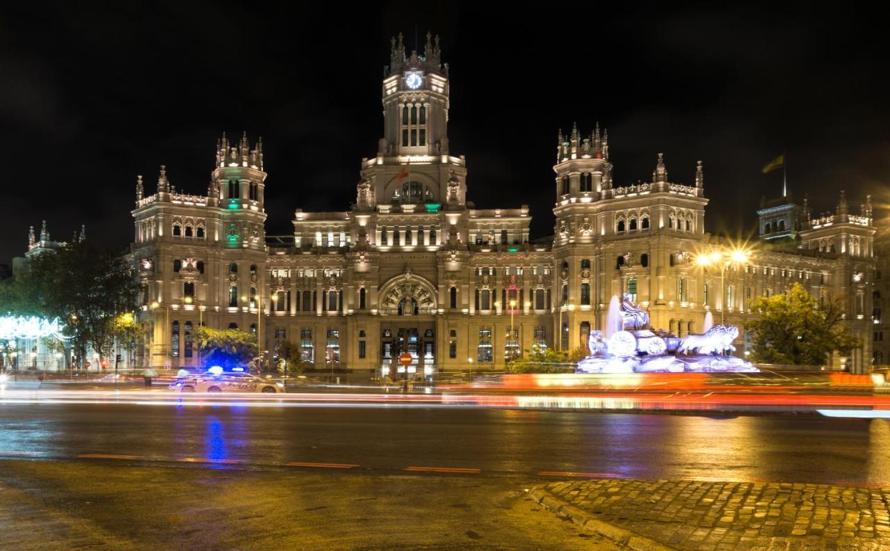 Hostal Evoke Madrid Luaran gambar