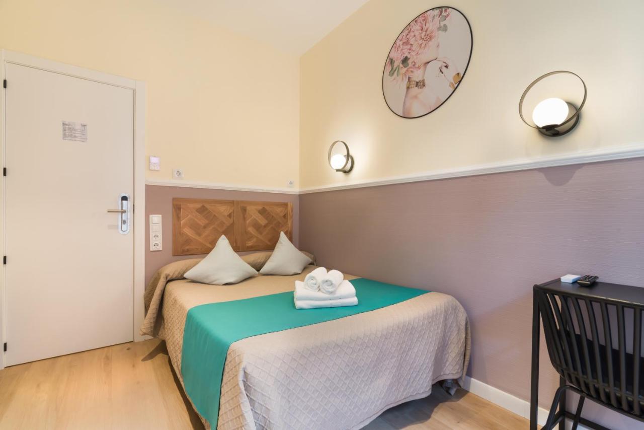 Hostal Evoke Madrid Luaran gambar